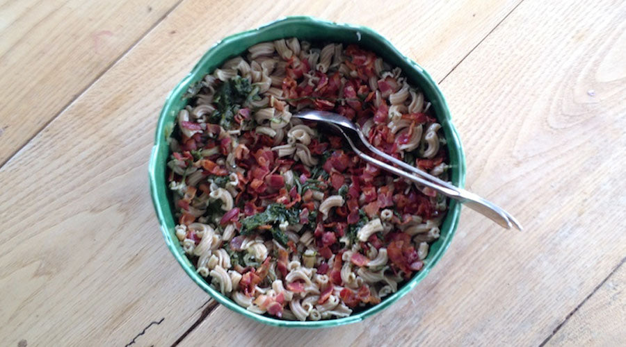 Pasta con acelgas y cebolla